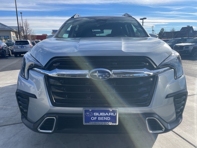 2023 Subaru Ascent Touring photo 2