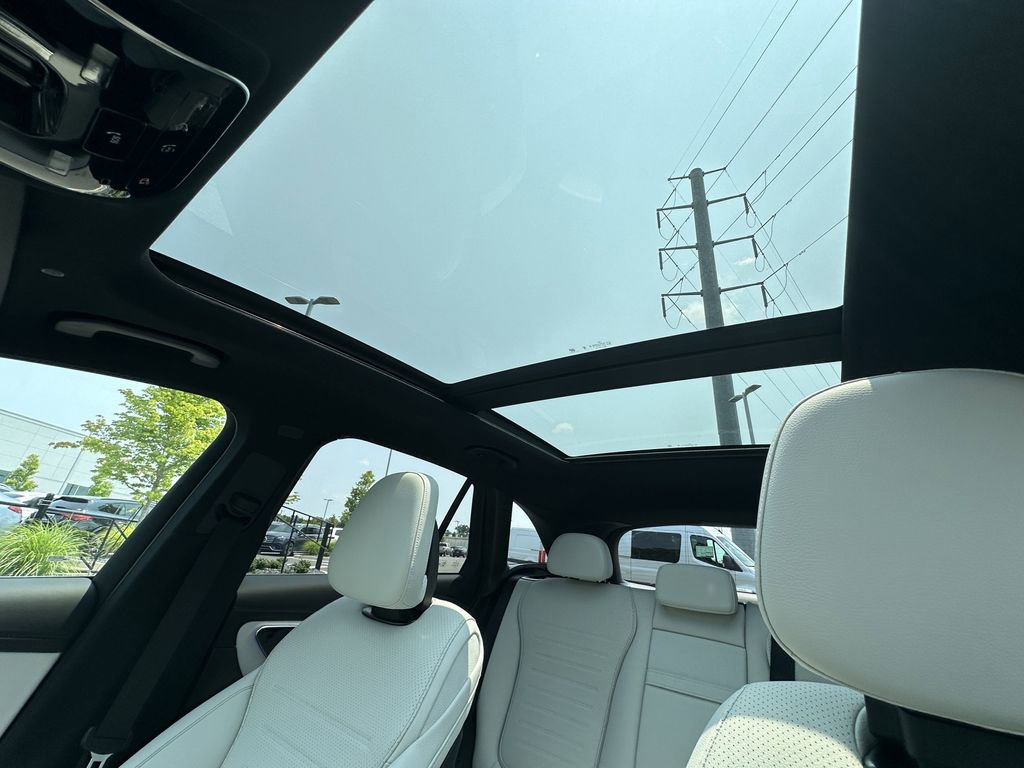 2025 Mercedes Benz GLC 350e 4MATIC photo 34