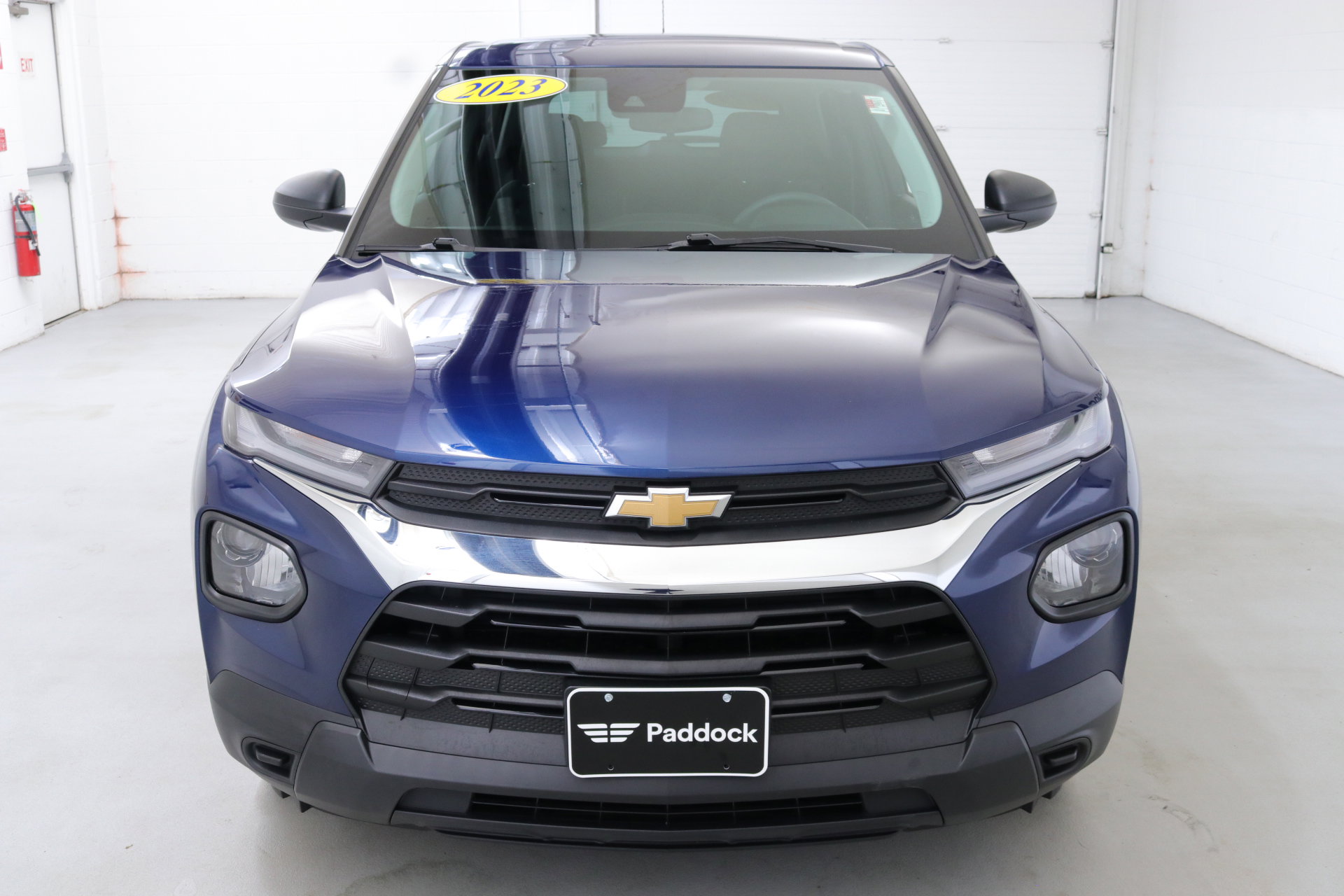 2023 Chevrolet Trailblazer LS photo 2