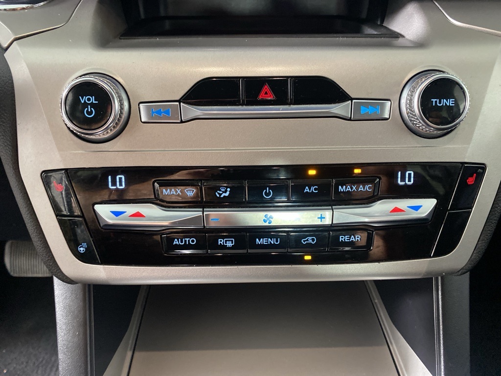 2021 Ford Explorer XLT photo 22