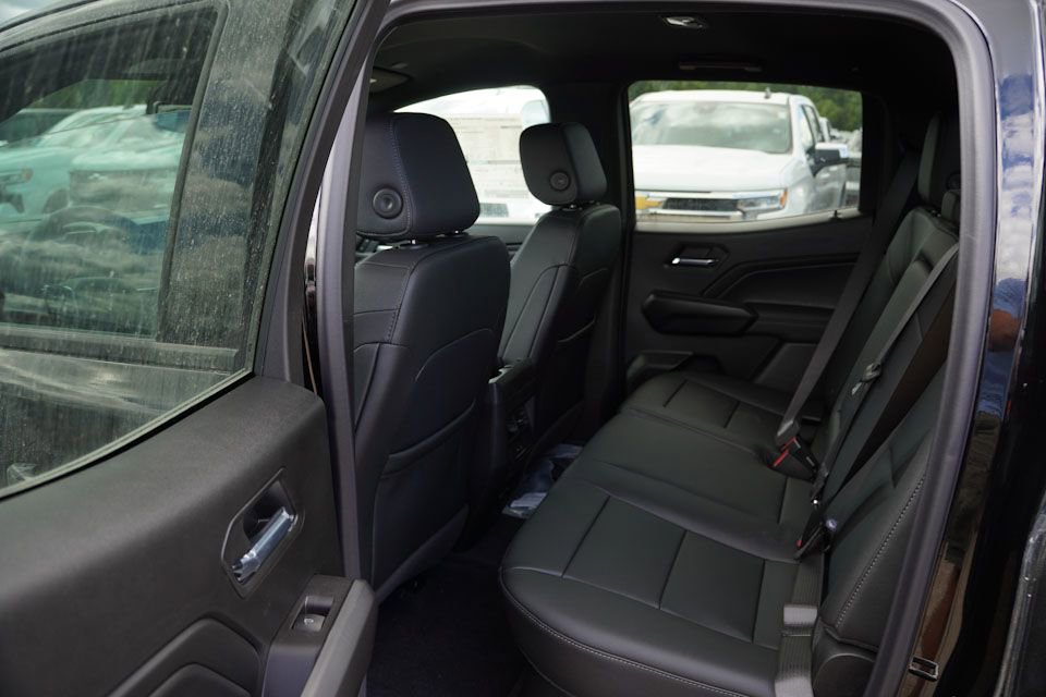 2026 Chevrolet Colorado LT photo 11