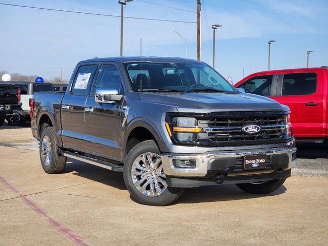 2025 Ford F-150 XLT photo 2