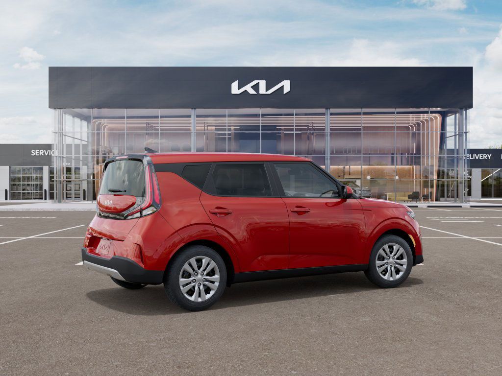 2025 Kia Soul LX photo 6