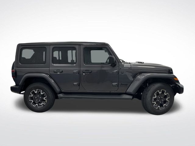 2025 Jeep Wrangler Sahara photo 2