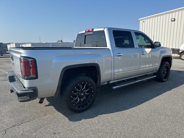 2017 Gmc Sierra 1500 SLT photo 3