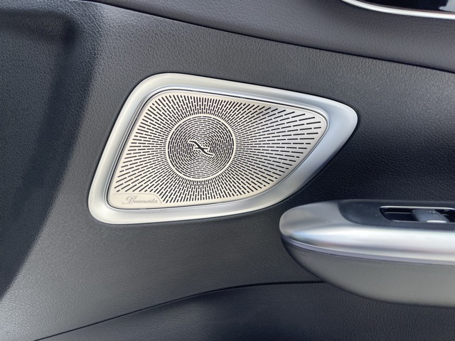 2025 Mercedes Benz C 300 photo 23