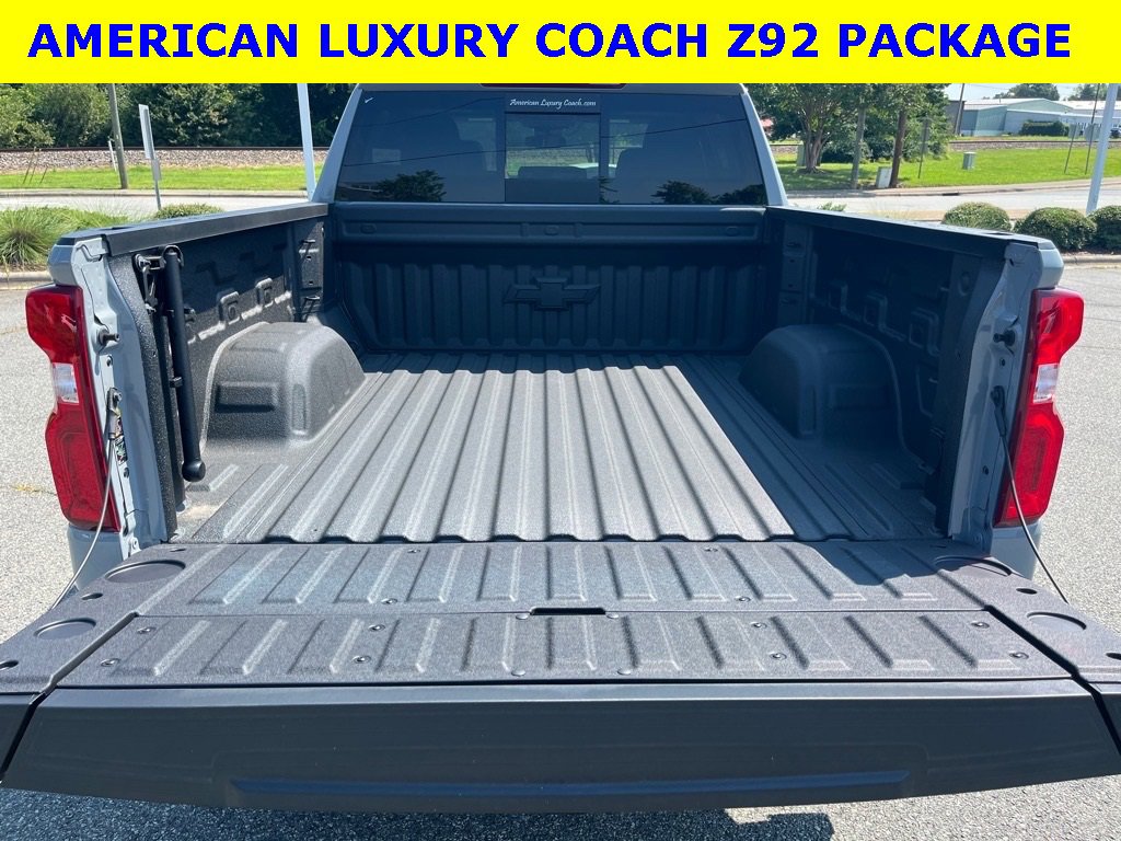 2025 Chevrolet Silverado 1500 RST photo 24