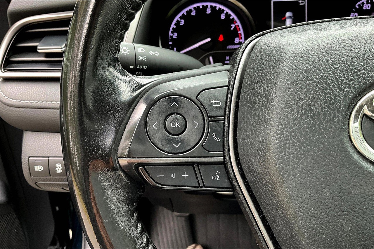 2021 Toyota Camry SE photo 20