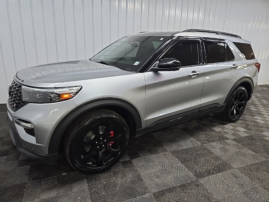2022 Ford Explorer ST photo 6
