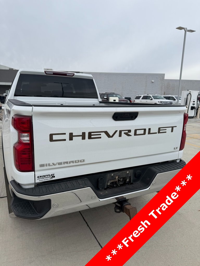 2021 Chevrolet Silverado 2500HD LT photo 2