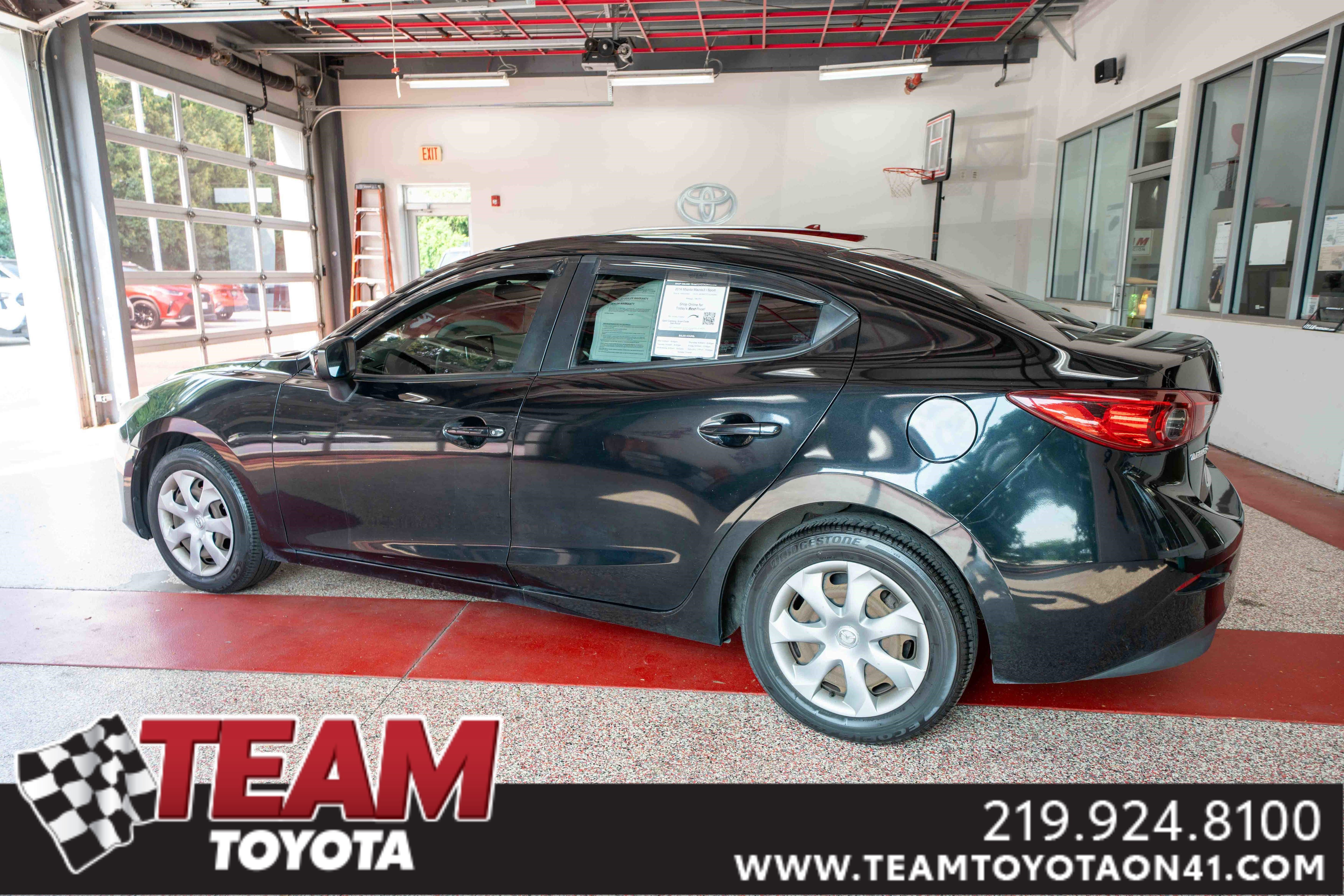 Used 2016 Mazda MAZDA3 i Sport with VIN JM1BM1T71G1340466 for sale in Schererville, IN