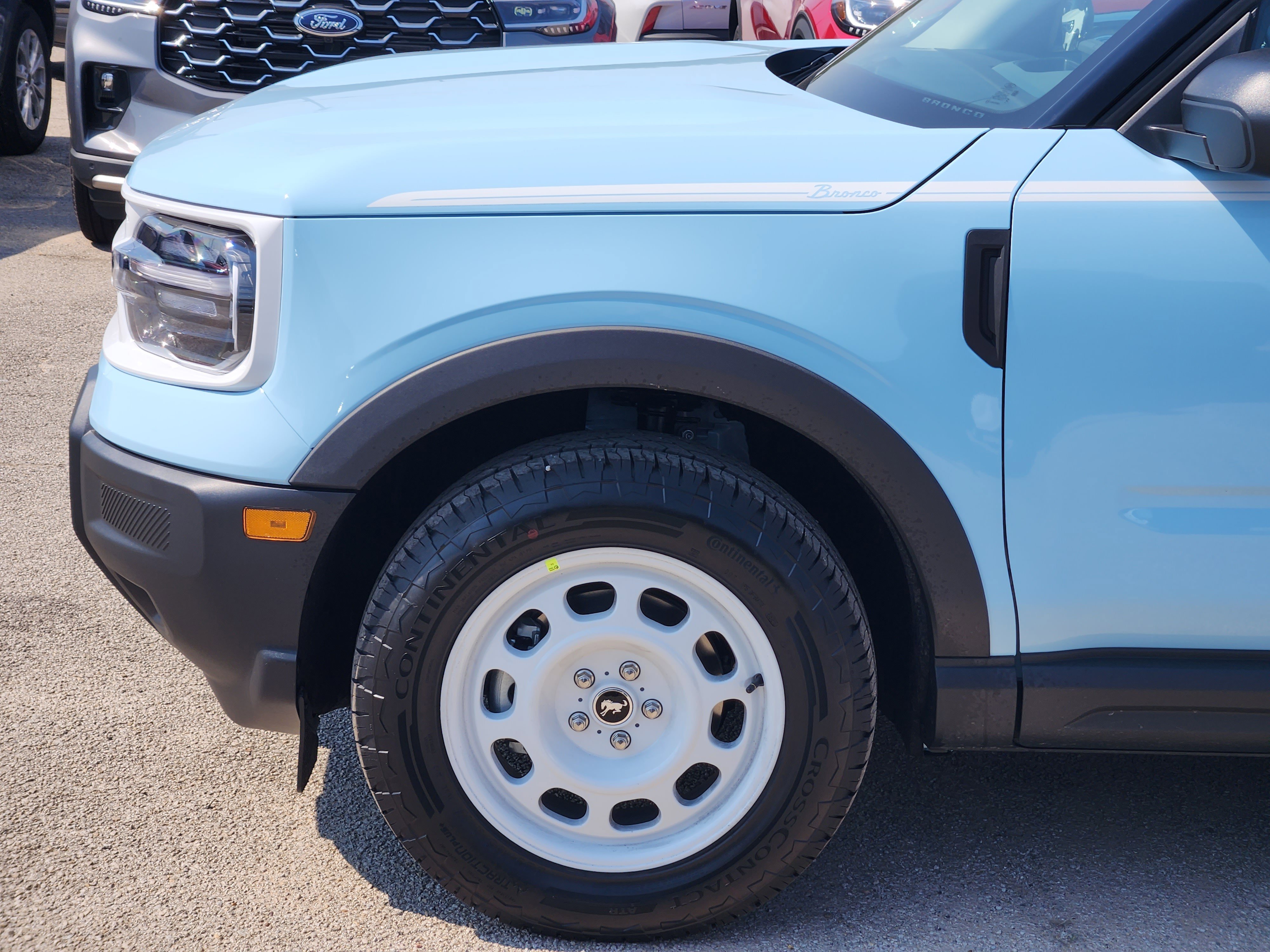 2025 Ford Bronco Sport Heritage photo 2