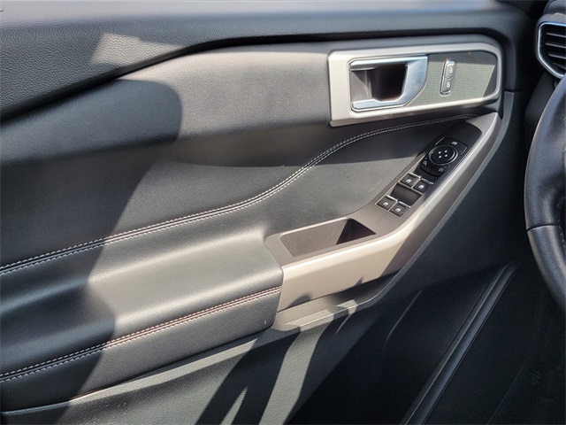 2022 Ford Explorer XLT photo 23