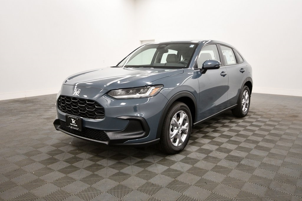 2026 Honda HR-V LX photo 2