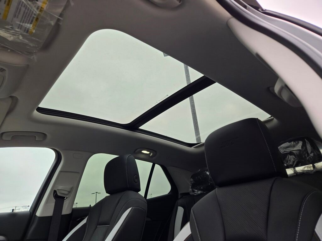 2025 Buick Envision Sport Touring photo 20