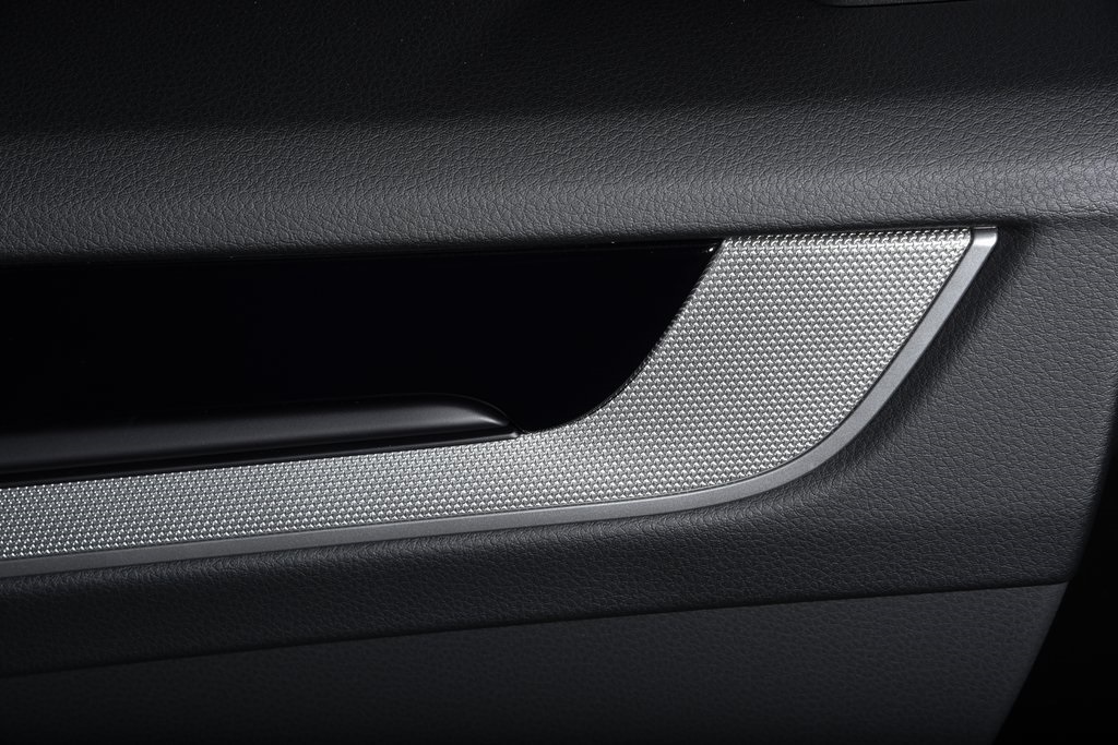 2026 Porsche Cayenne S E-Hybrid photo 29