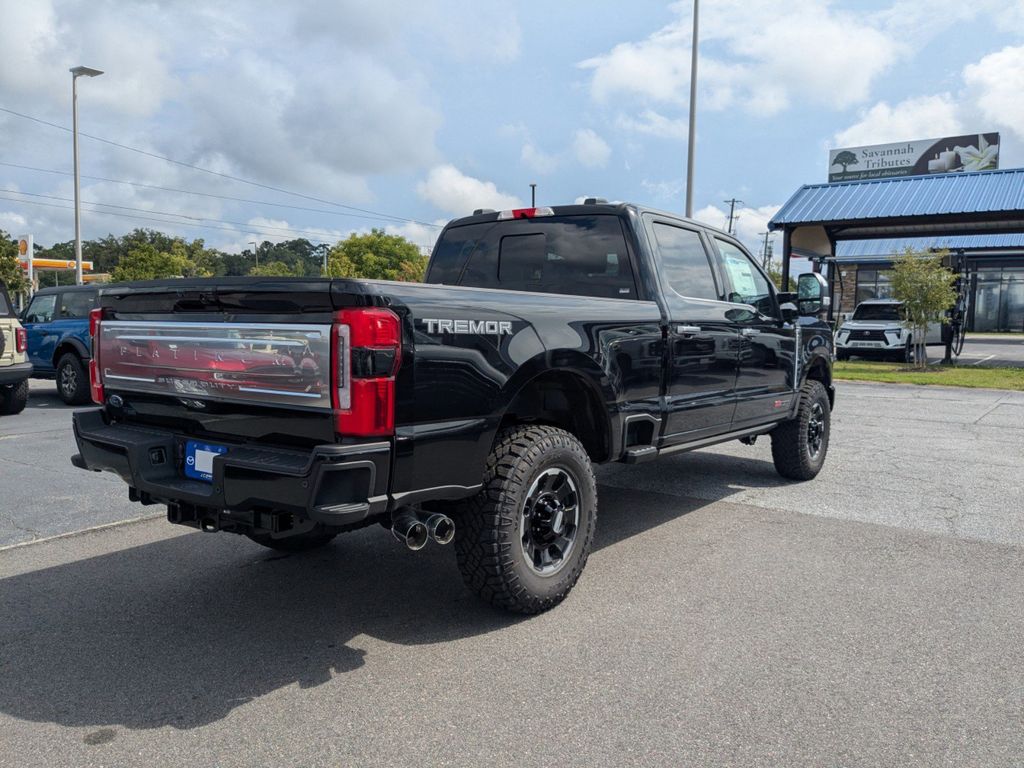 2025 Ford F-250 Platinum photo 3