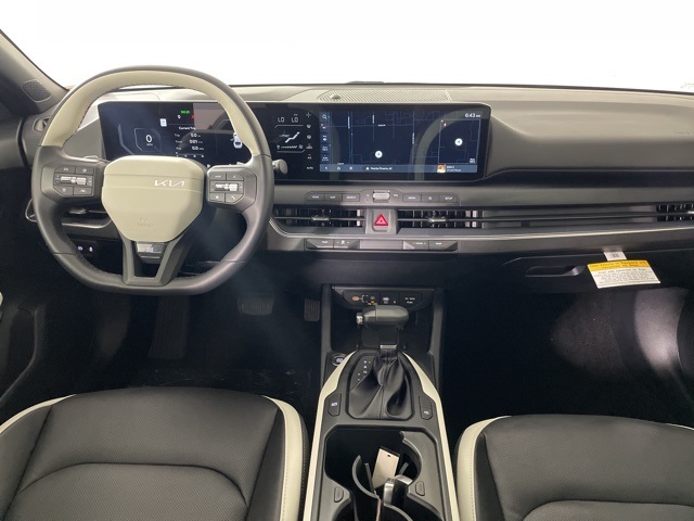 2025 Kia K4 GT-Line photo 36
