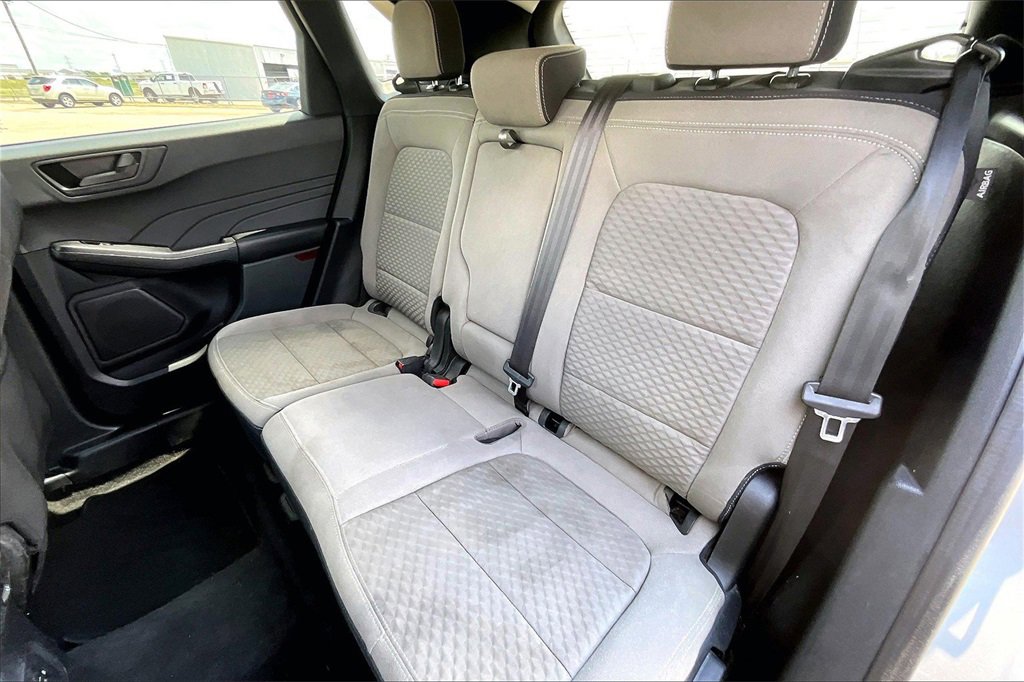2022 Ford Escape SE photo 17