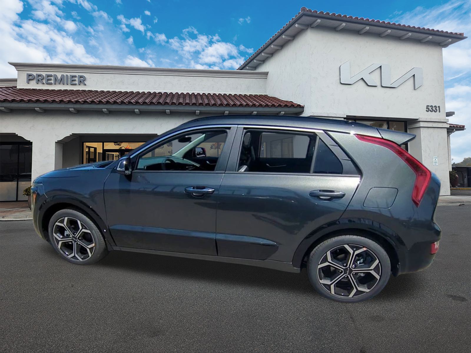 2025 Kia Niro SX Touring photo 3