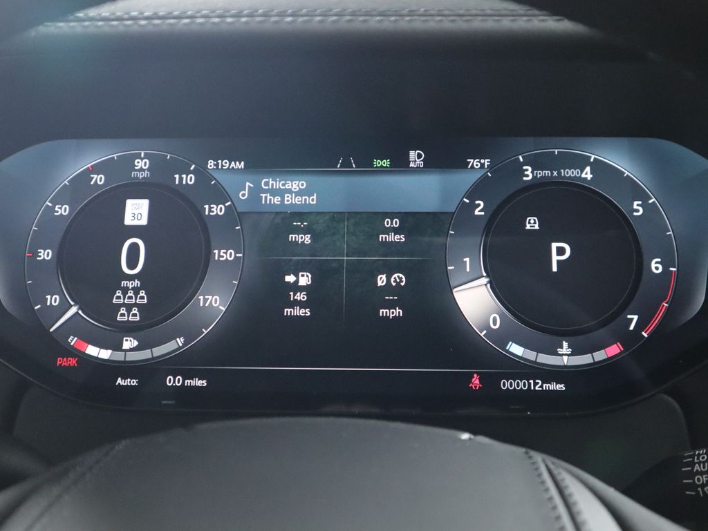 2025 Land Rover Range Rover SE photo 27