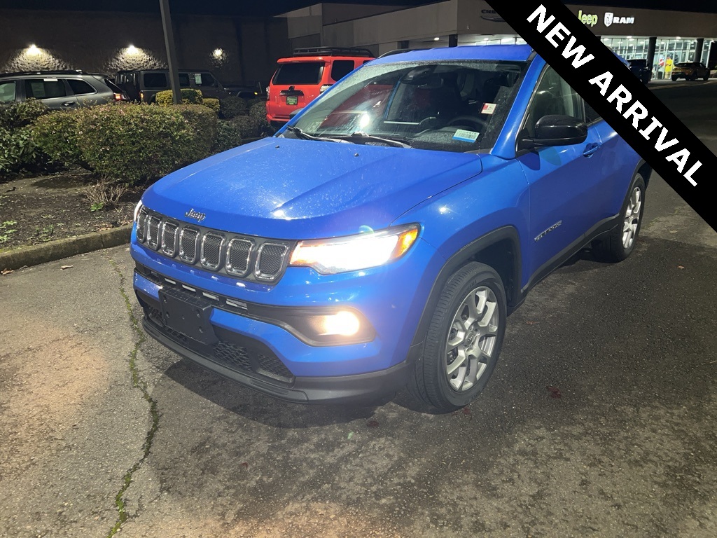 2022 Jeep Compass Latitude Lux's photo