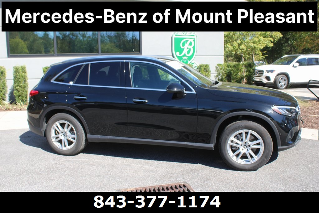 2025 Mercedes Benz GLC 300 photo 3