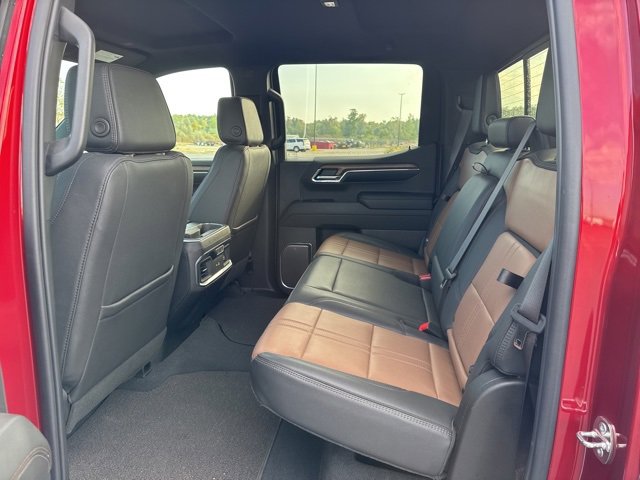 2024 Chevrolet Silverado 1500 High Country photo 8