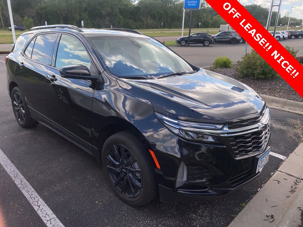 2023 Chevrolet Equinox RS photo 2