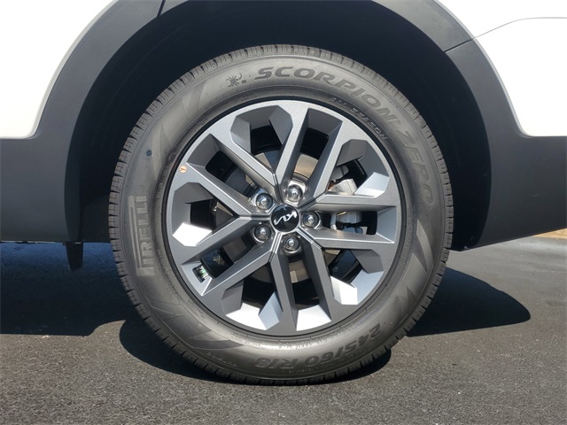 2025 Kia Telluride LX photo 7