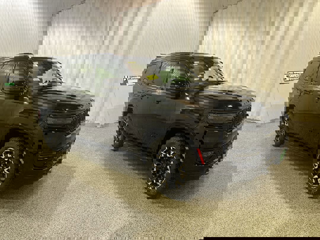 2025 Jeep Wagoneer Series II's photo