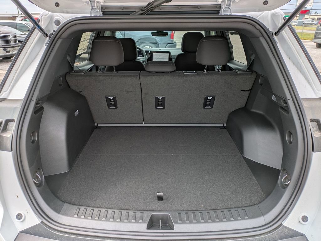2025 Chevrolet Equinox LT photo 21