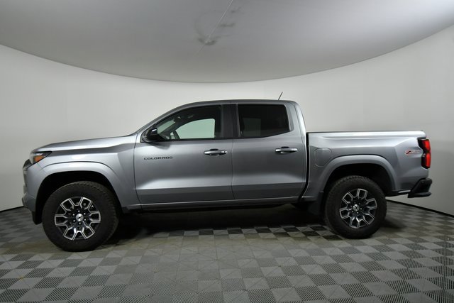 2024 Chevrolet Colorado Z71 photo 14