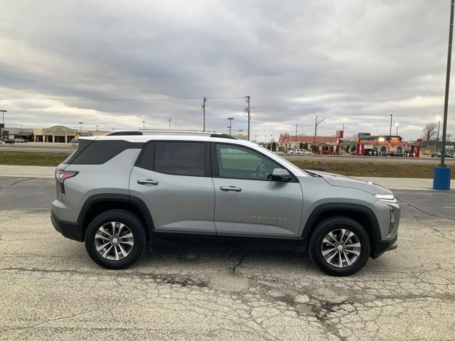 2025 Chevrolet Equinox LT photo 4