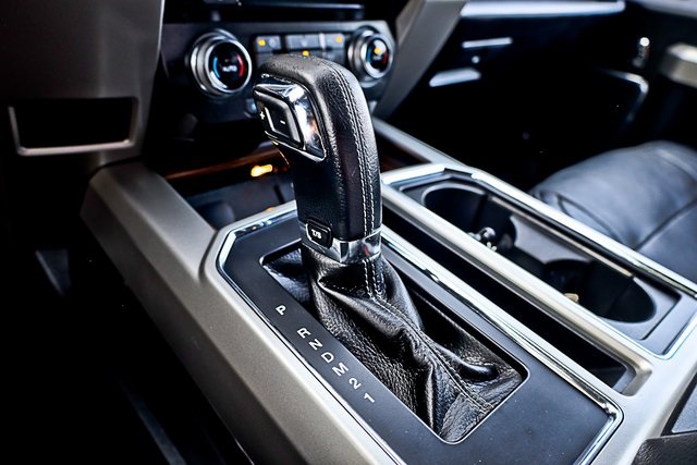 2016 Ford F-150 Lariat photo 3