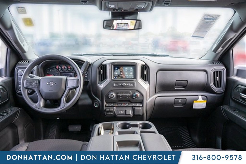 2026 Chevrolet Silverado 2500HD Custom photo 3