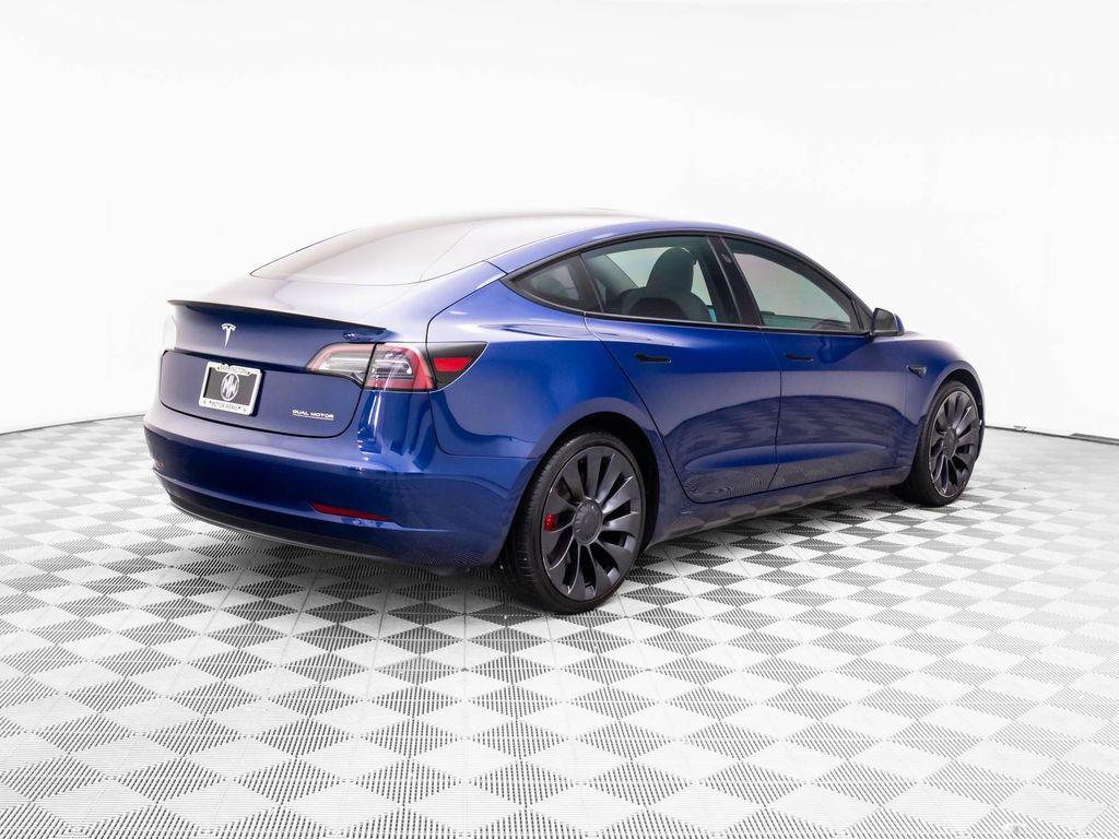 2023 Tesla Model 3 Performance photo 4