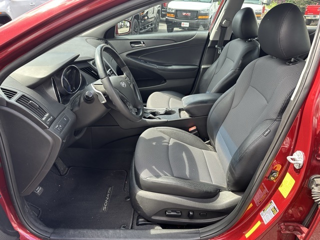 2011 Hyundai Sonata SE photo 9