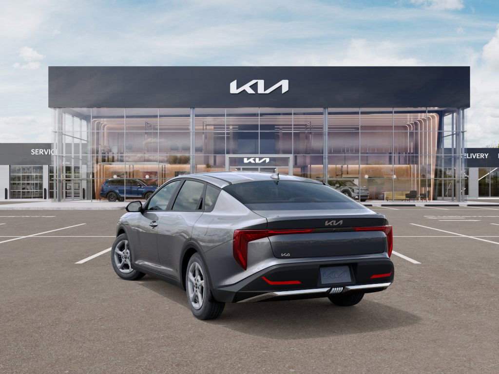 2025 Kia K4 LXS photo 3
