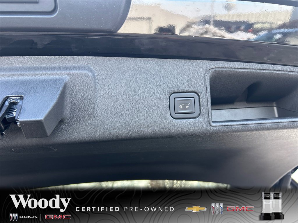 2023 GMC TERRAIN - Image 26