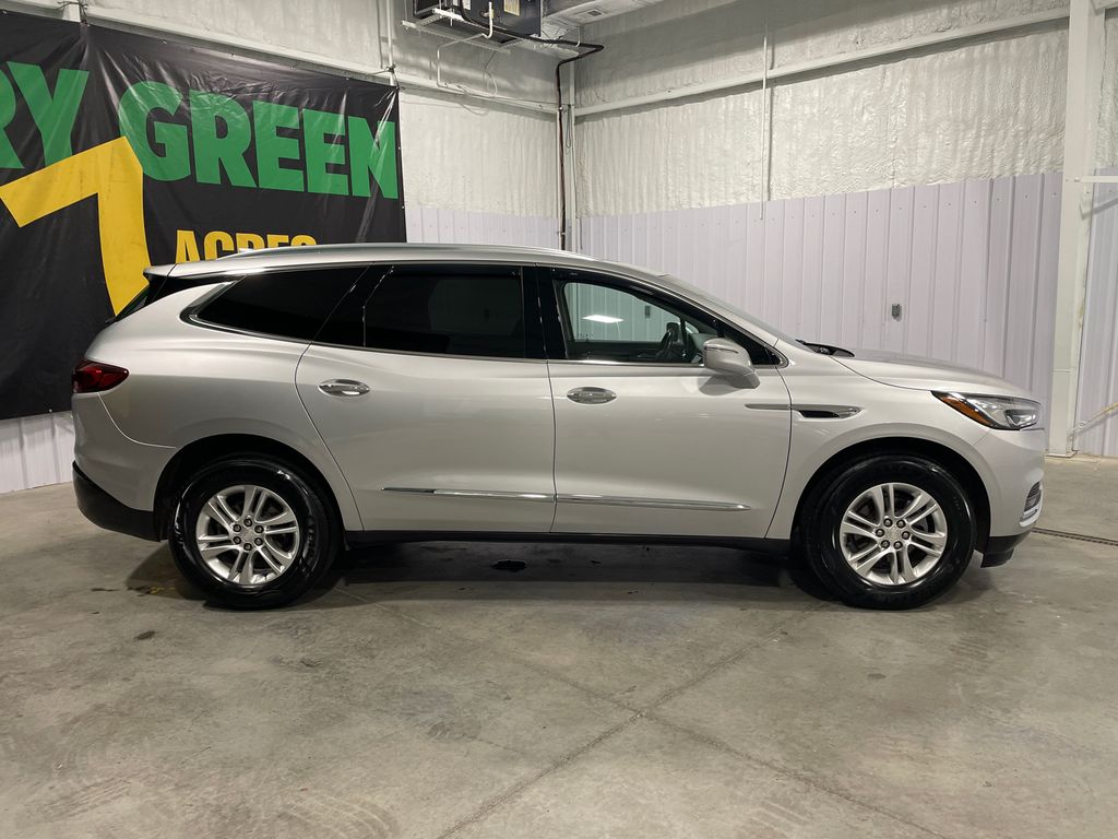 2020 Buick Enclave Essence photo 4