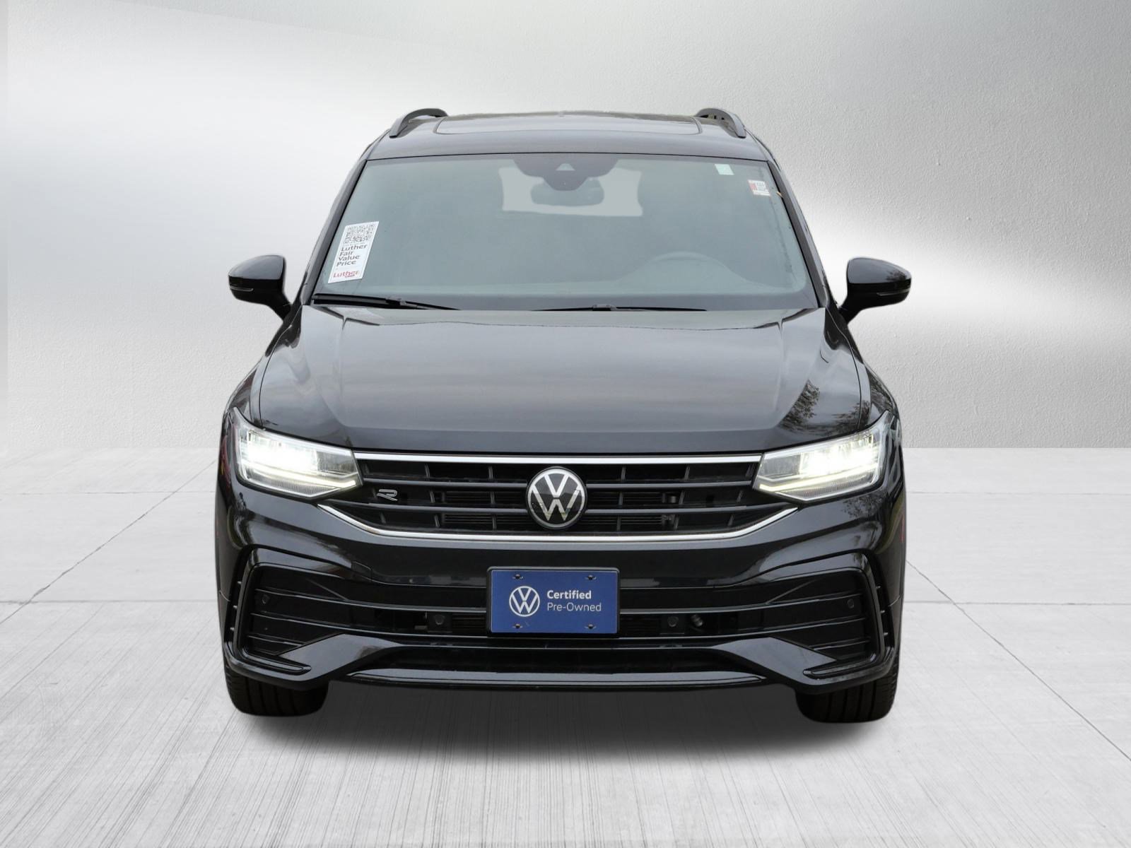 2024 Volkswagen Tiguan SE R-Line Black photo 2