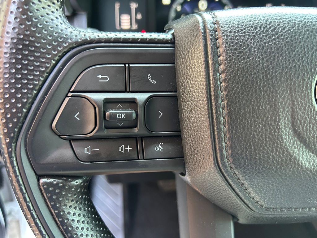 2024 Toyota Tacoma SR5 photo 14