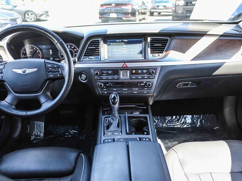 2015 Hyundai Genesis 5.0 photo 12