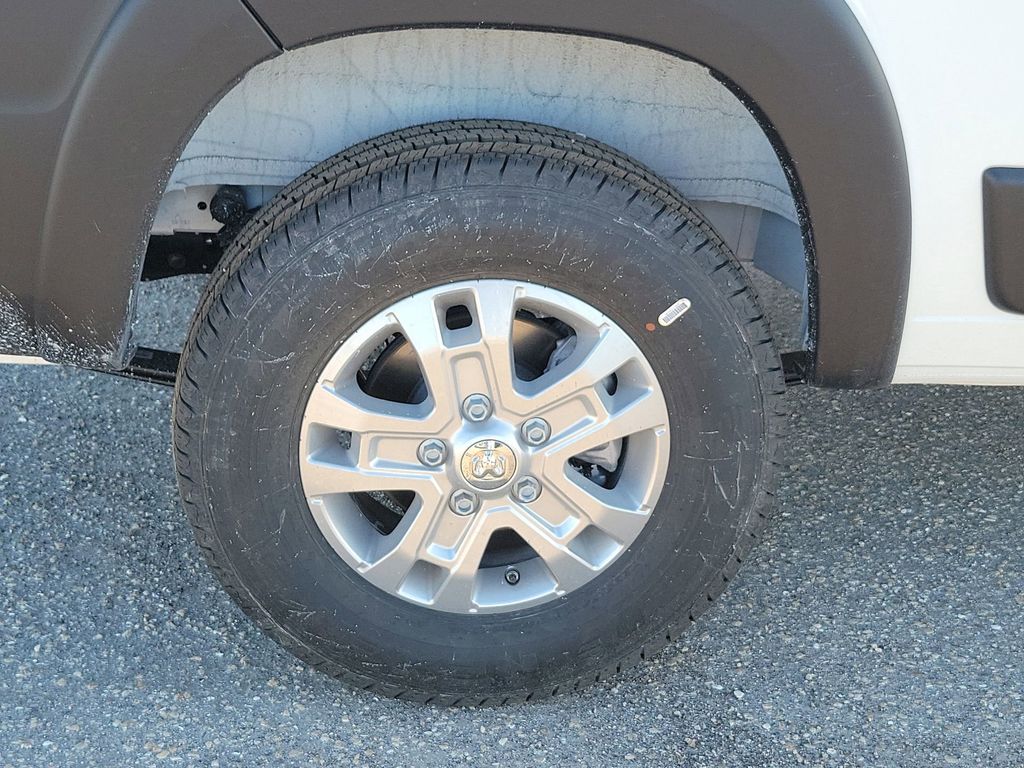2025 Ram 2500 Base photo 15