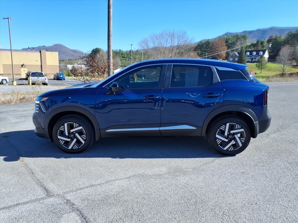 2026 Nissan Kicks SV photo 2