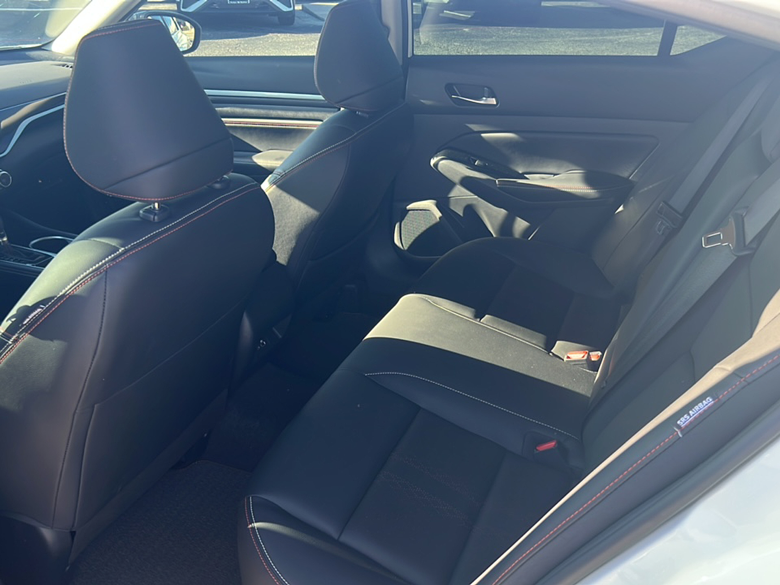 2023 Nissan Altima SR photo 3