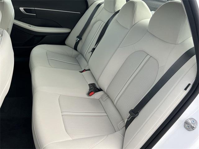 2026 Hyundai Sonata SE photo 4
