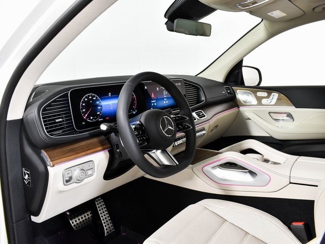2026 Mercedes Benz GLS 450 4MATIC photo 11