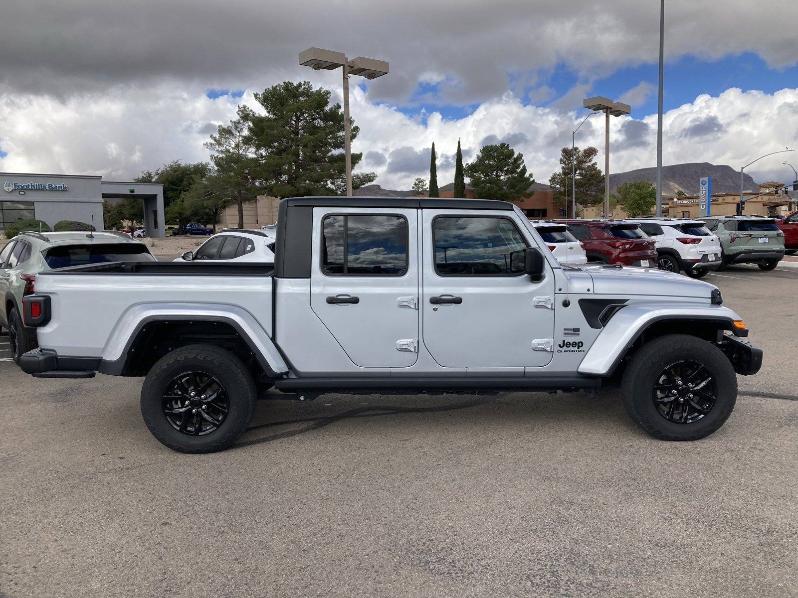 2023 Jeep Gladiator Freedom photo 4